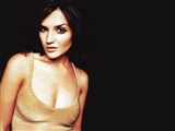 Rachael Leigh Cook