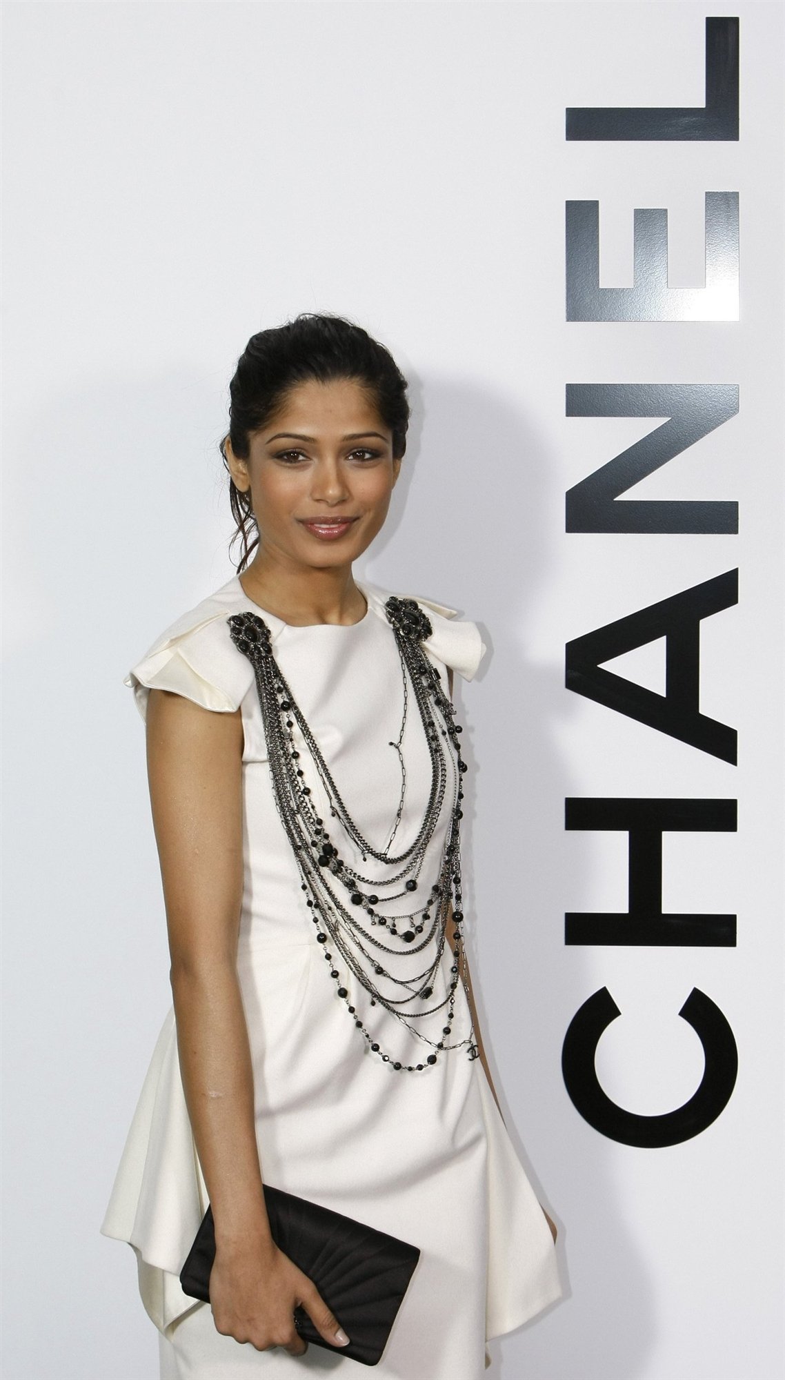 Freida Pinto